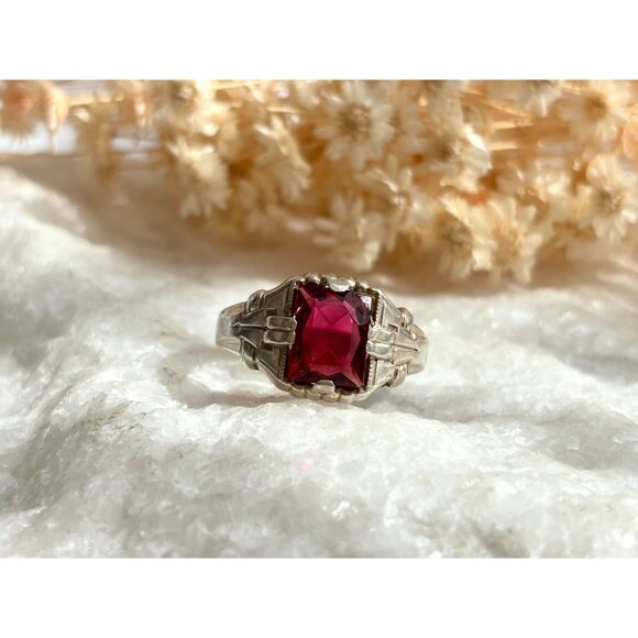 UNCAS Garnet Semi-Precious Gemstone 925 Sterling Silver Vintage Ring - sz 11.75 - Picture 7 of 11